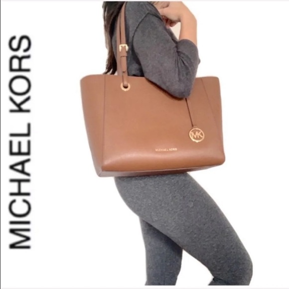 NWT authentic MK leather Walsh tote blossom - Picture 6 of 6